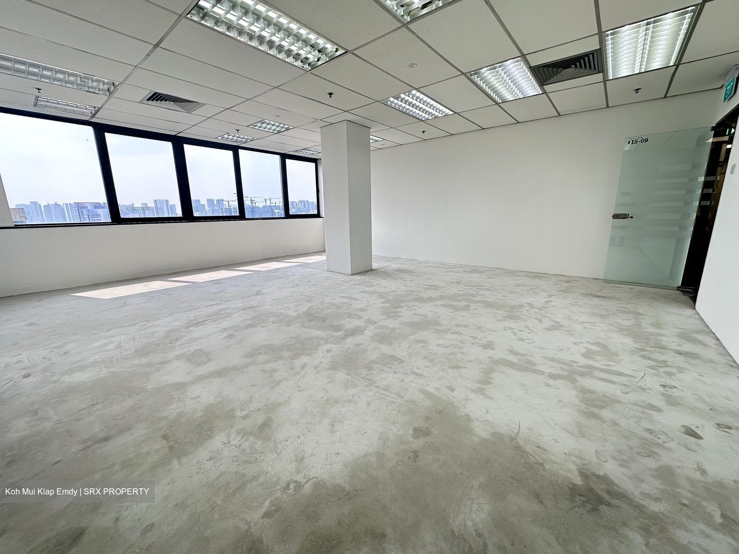 Og Albert Complex (D7), Office #611162511